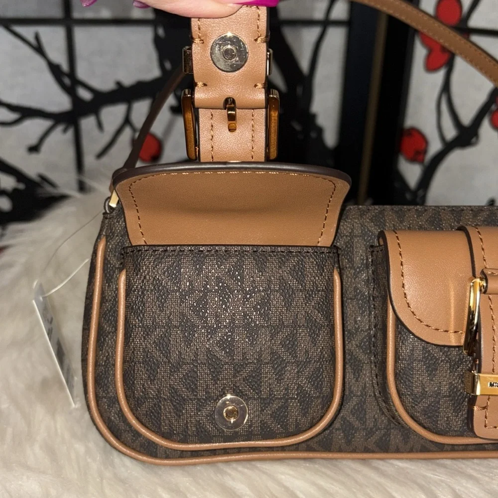 Michael Kors ZOE Pouchette/JET SET CHARM ID Card Case Wallet 2 Pc Set - Picture 4 of 8